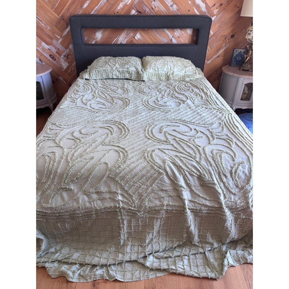 Vintage chenille cotton tufted bedspread king sz sage green boho scroll pattern